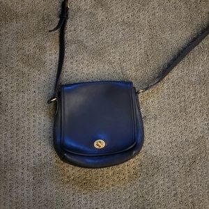 Vintage 9076 Coach leather crosbody made in Costa Rica mini bag crossbody